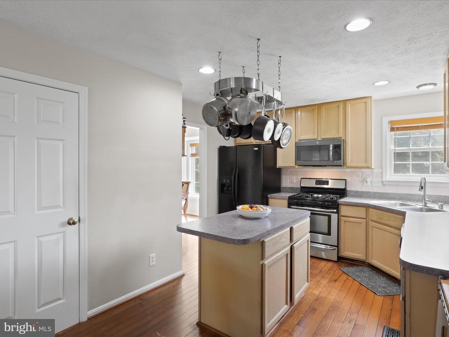 2006 Sierra Drive photo 18
