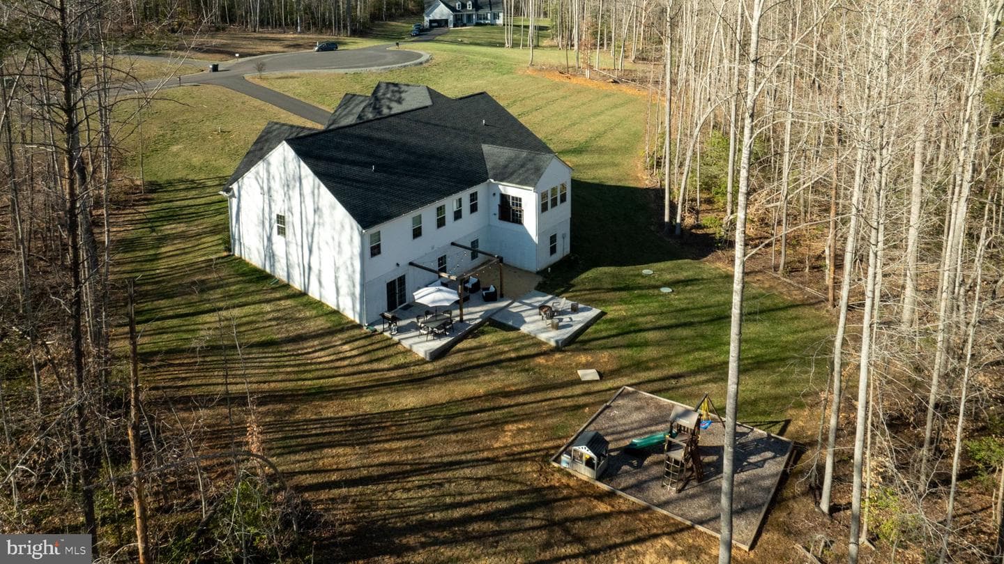590 Homestead Lane photo 91