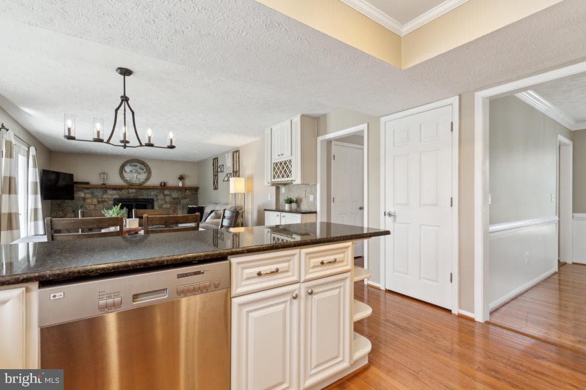 3013 Mediterranean Drive photo 22