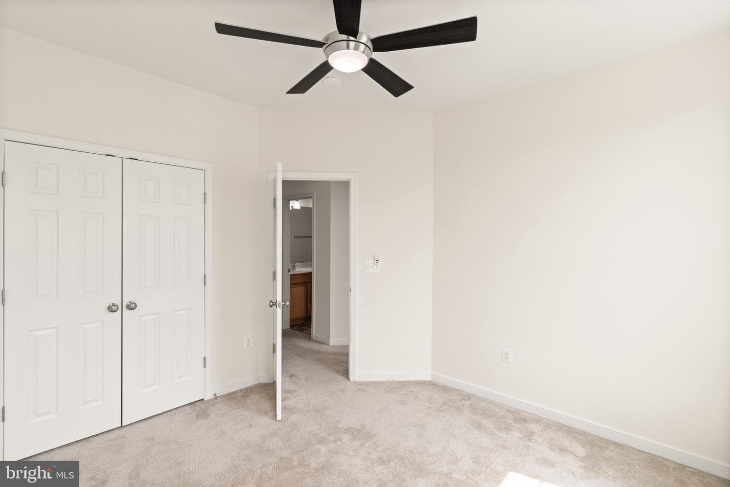 16 Sickle Drive photo 32