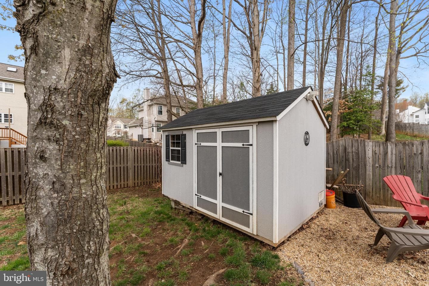 9 Wendover Court photo 43