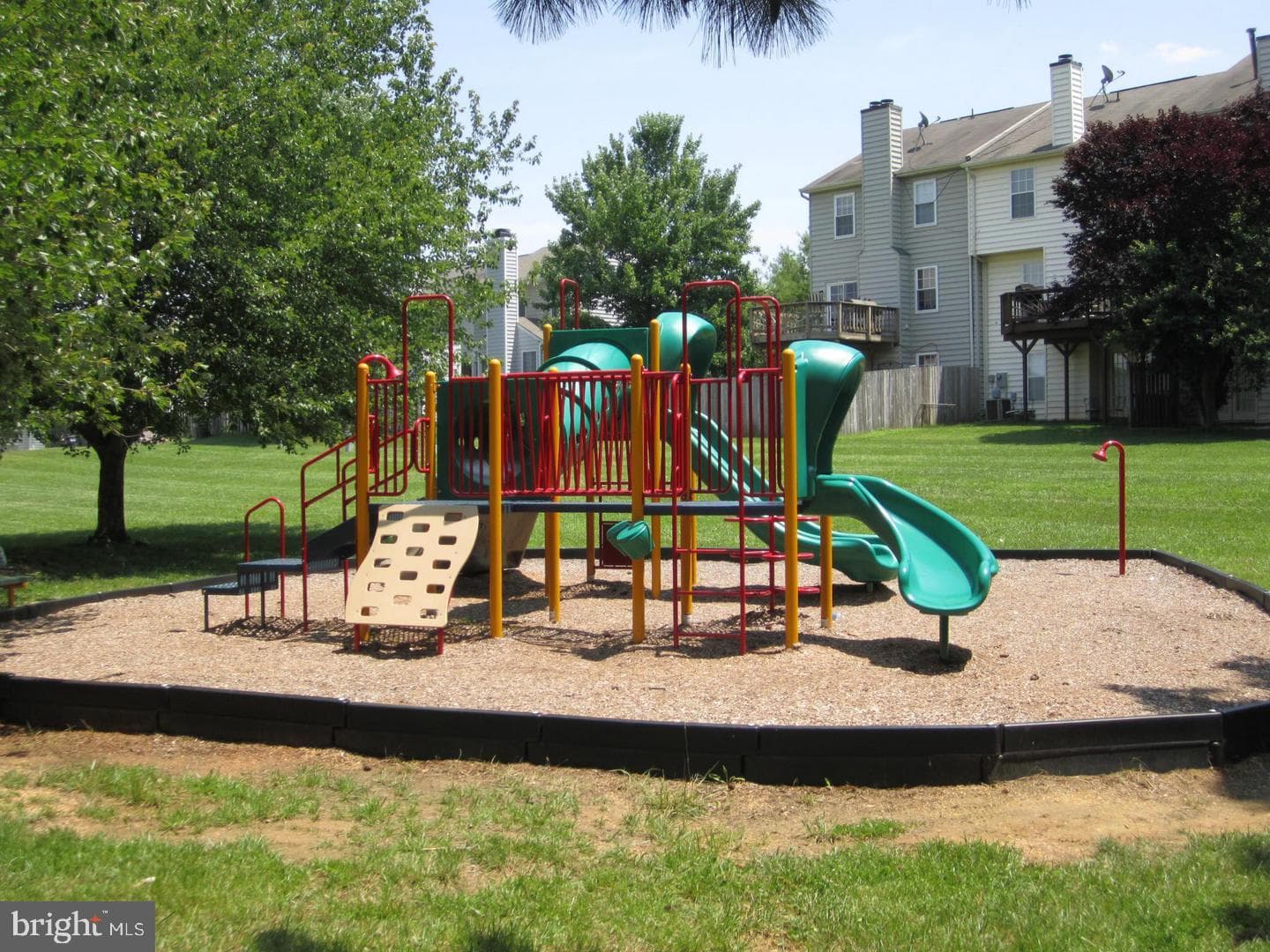 9 Wendover Court photo 49