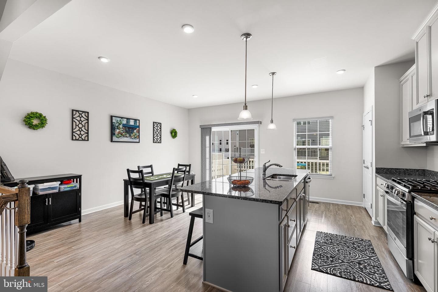 511 Landing Drive photo 4