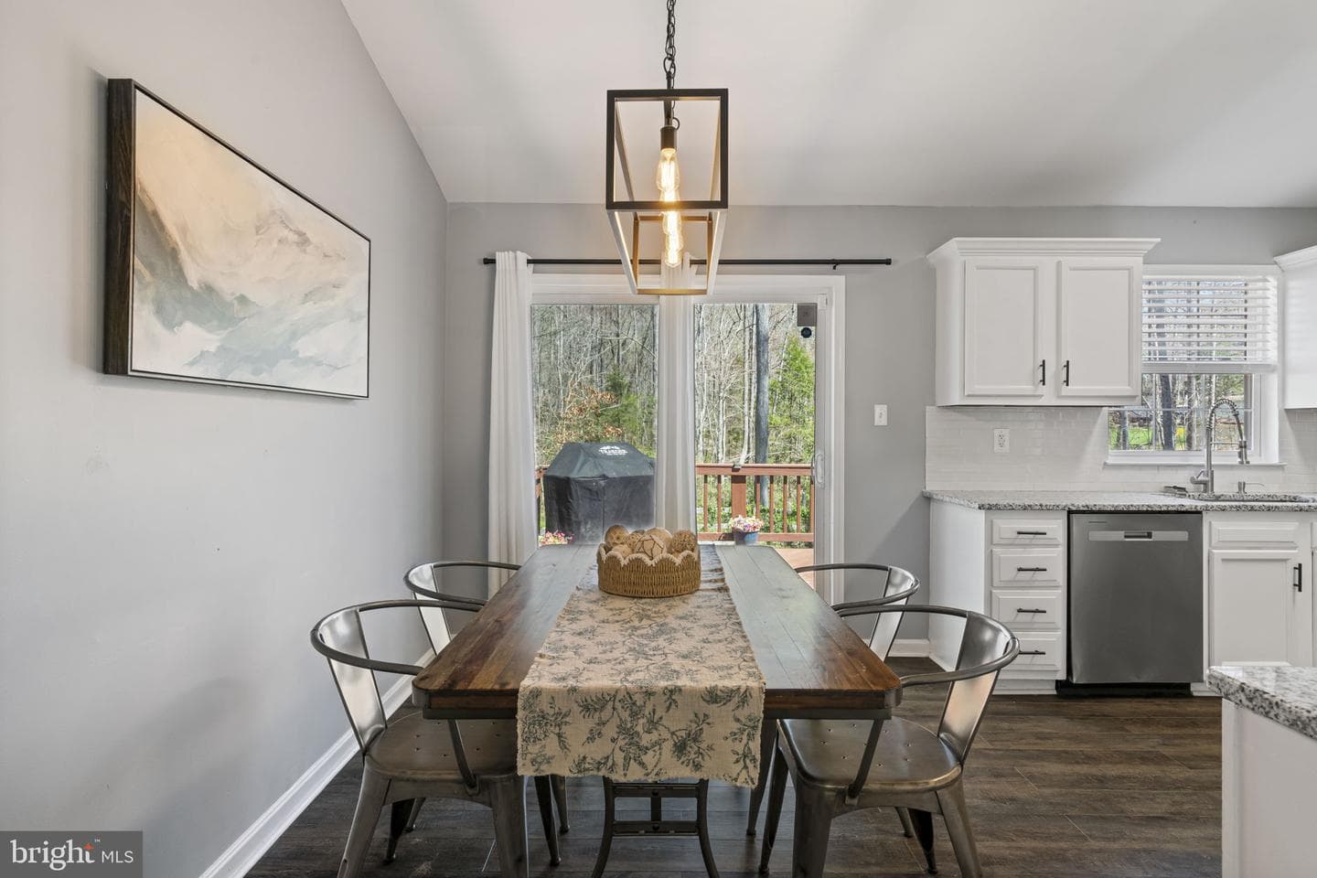 6 Laurel Lane photo 8
