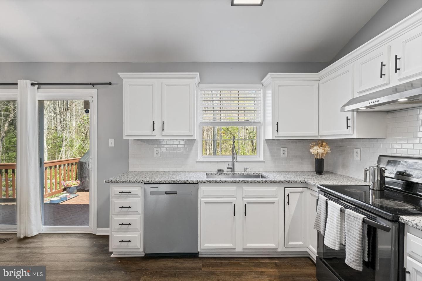 6 Laurel Lane photo 9