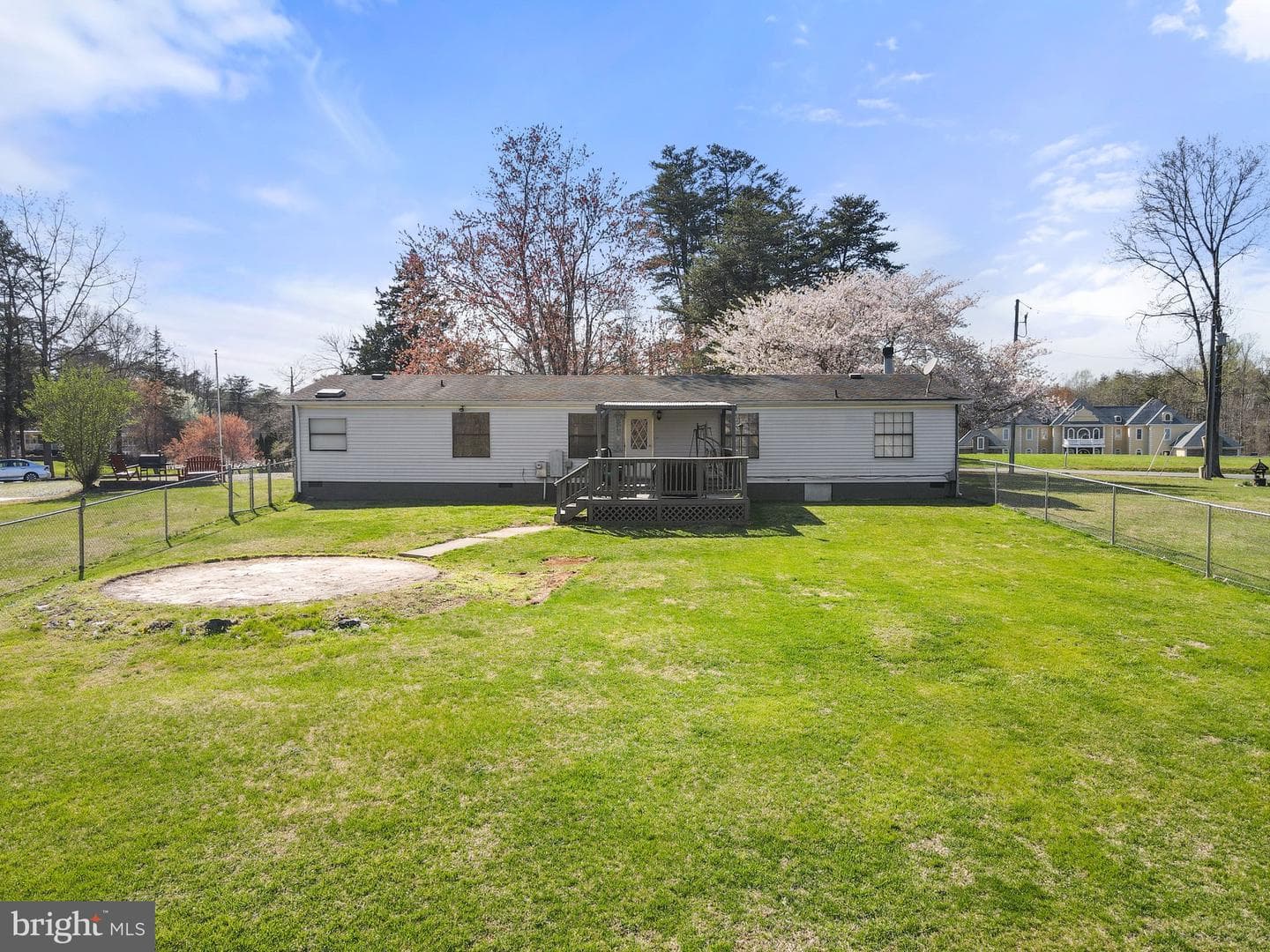 166 Toluca Road photo 13