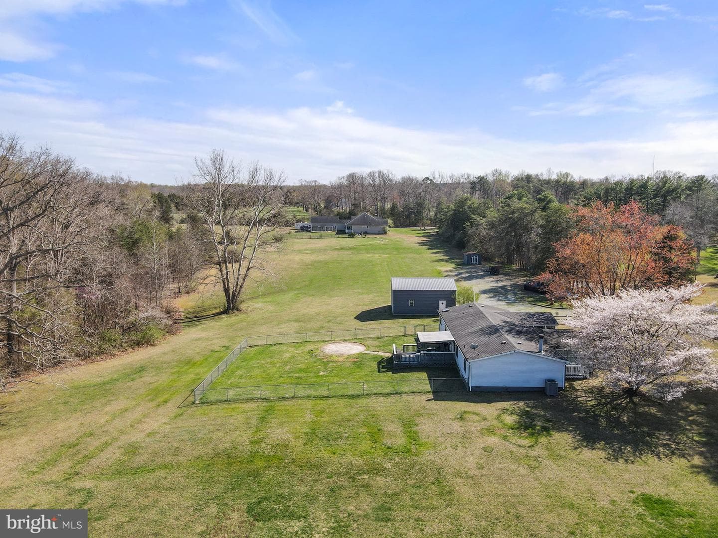 166 Toluca Road photo 14