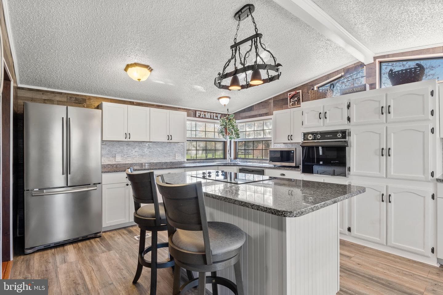 166 Toluca Road photo 36