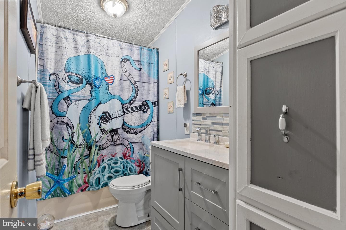 166 Toluca Road photo 8