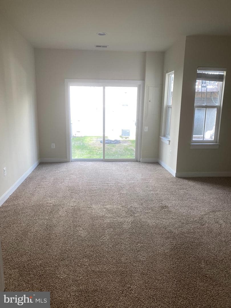 109 Woodstream Circle photo 5
