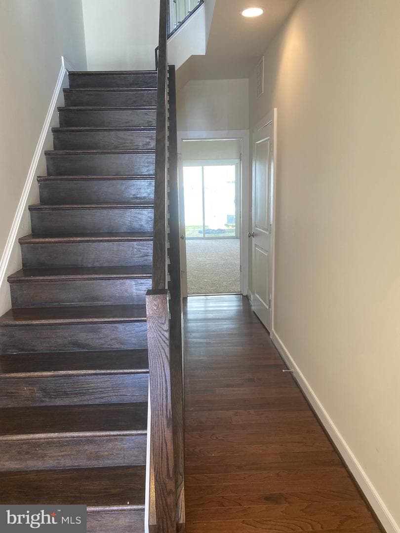 109 Woodstream Circle photo 6