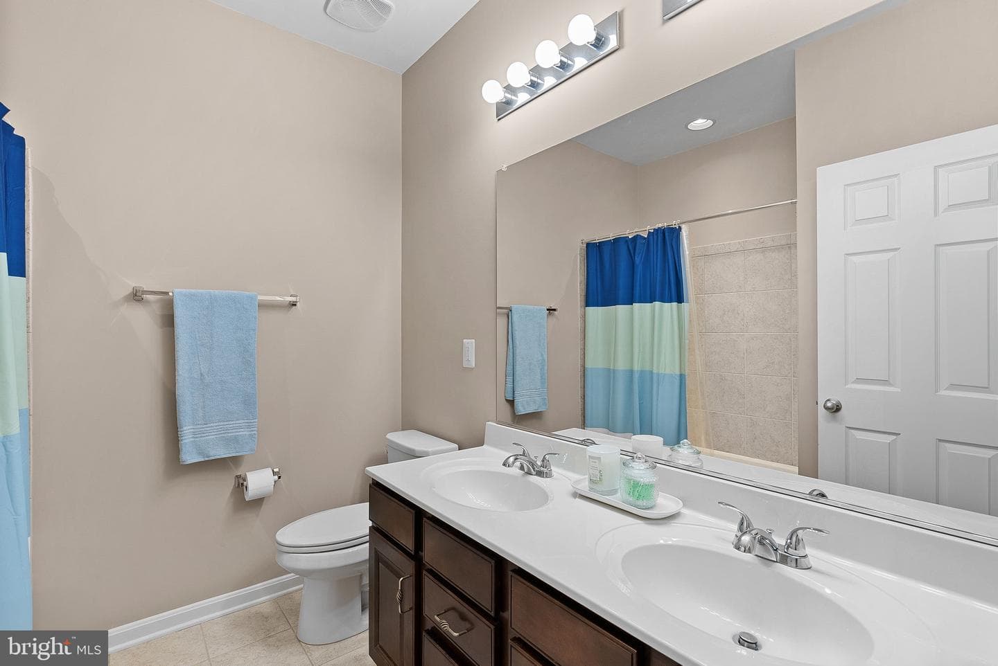 202 Apricot Street photo 30