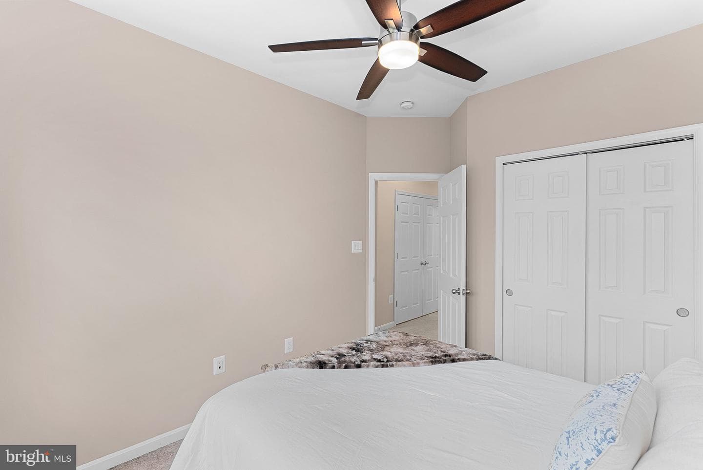 202 Apricot Street photo 32