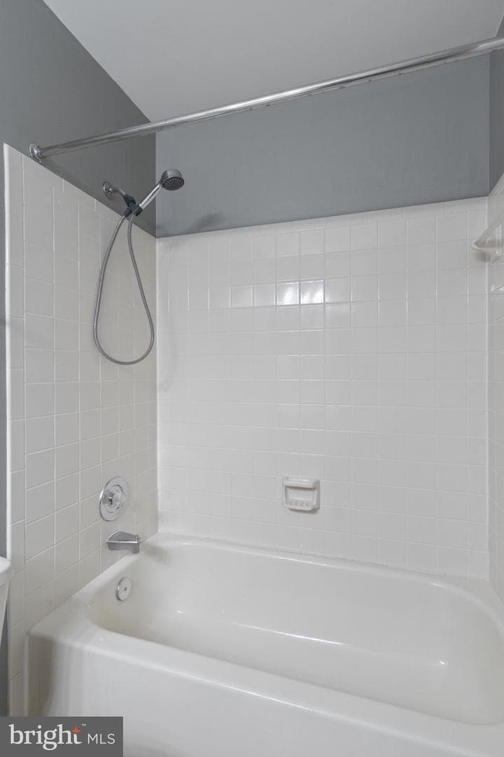 708 Stafford Glen Court photo 27