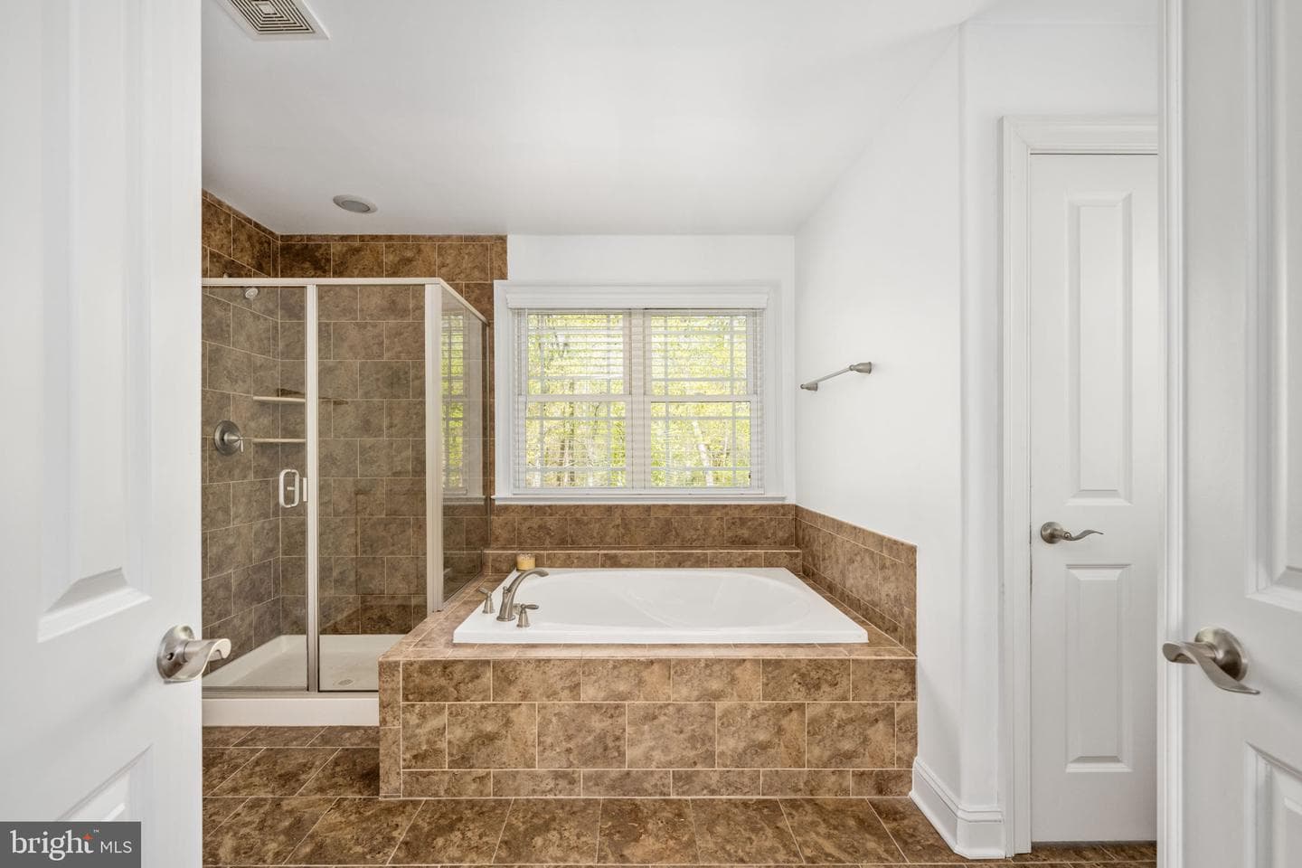 11 Aiden Dr photo 48