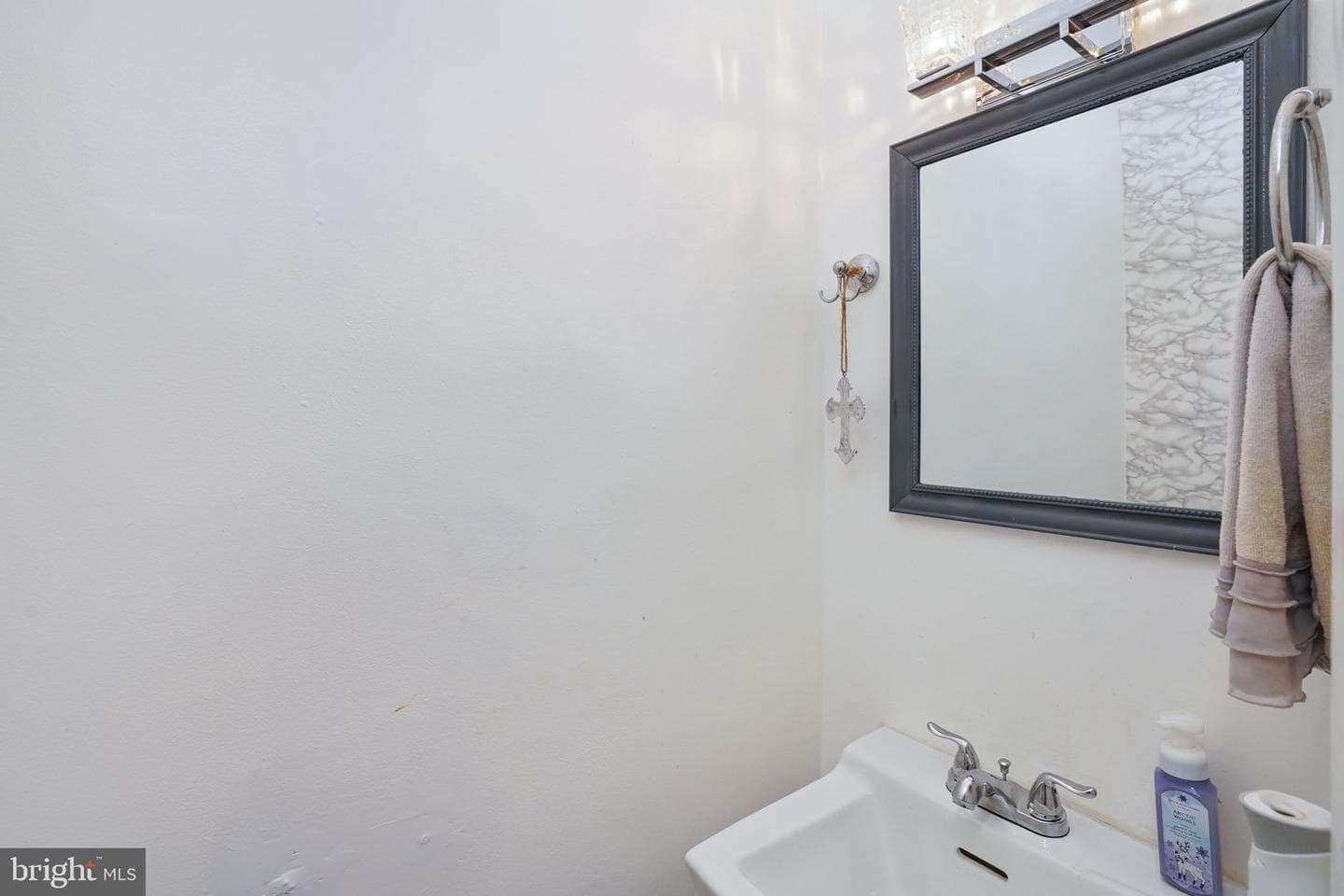 901 Madison Court photo 17