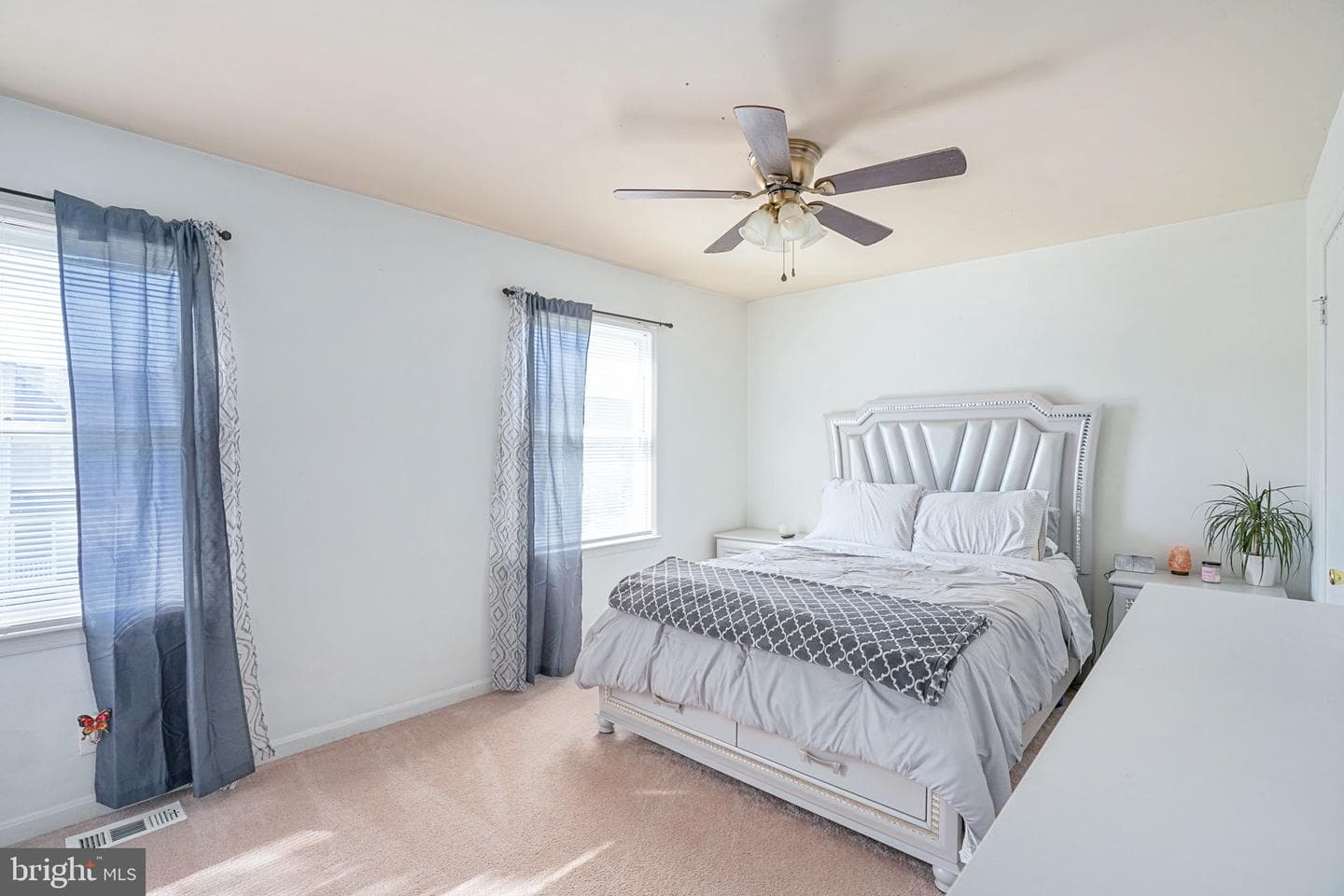 901 Madison Court photo 25