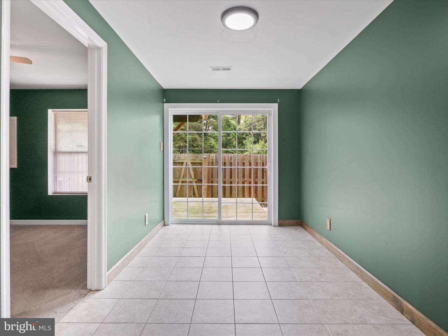 303 Mayfair #187 photo 35