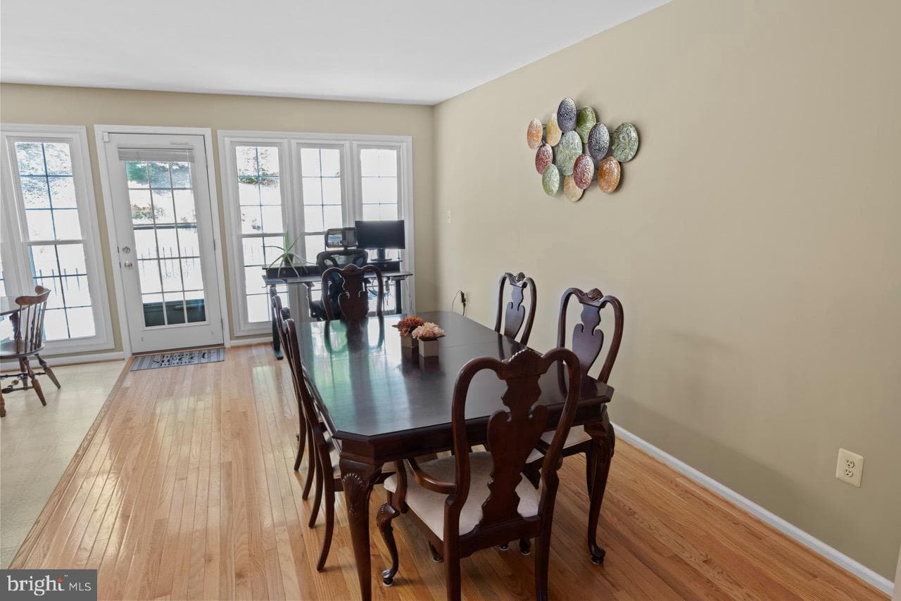 208 Fair Oaks Avenue photo 10