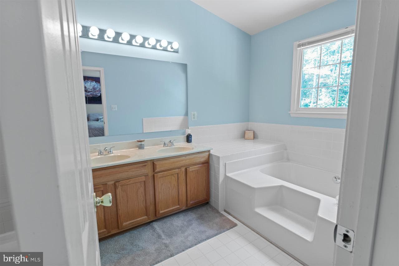 208 Fair Oaks Avenue photo 18