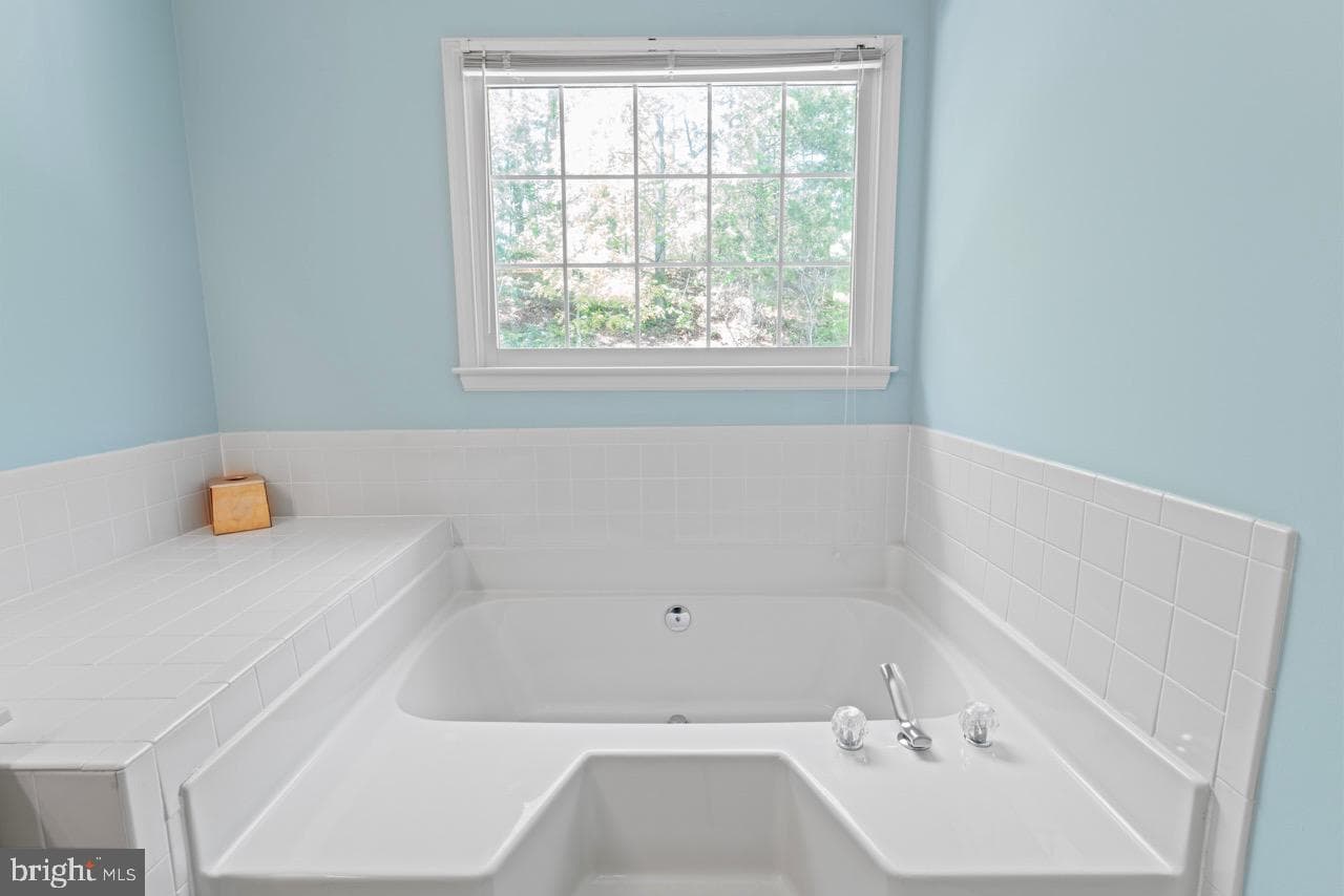 208 Fair Oaks Avenue photo 19