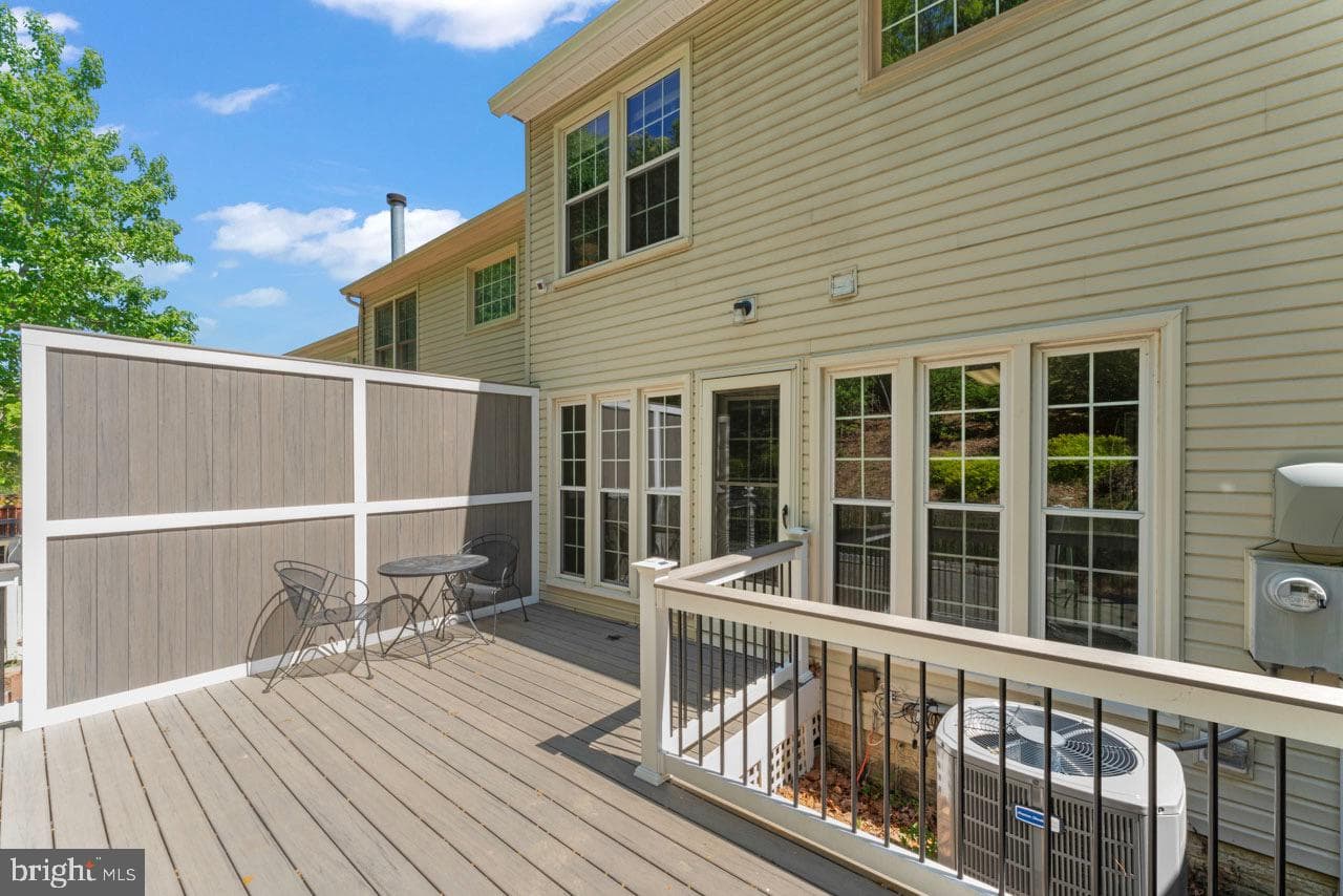 208 Fair Oaks Avenue photo 30