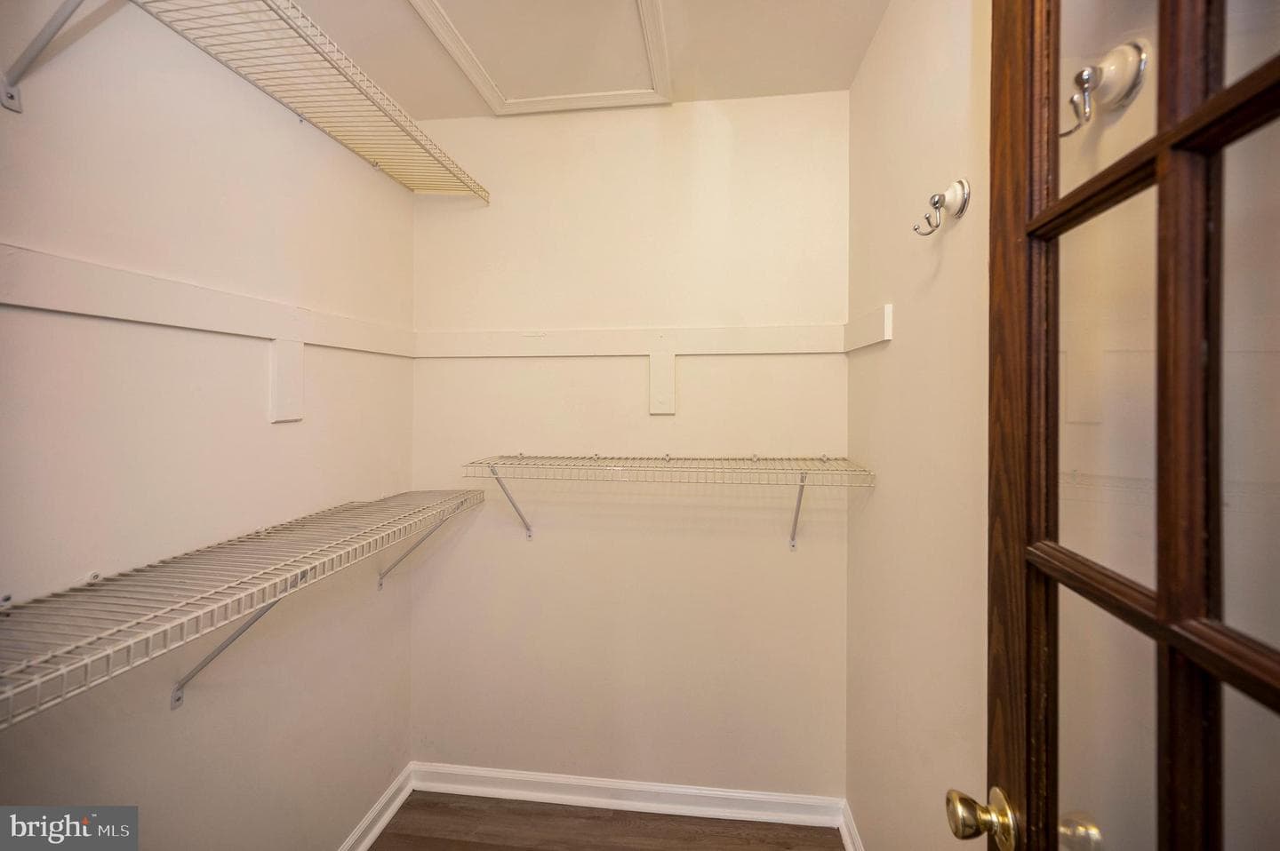 709 Kings Crest Drive photo 26