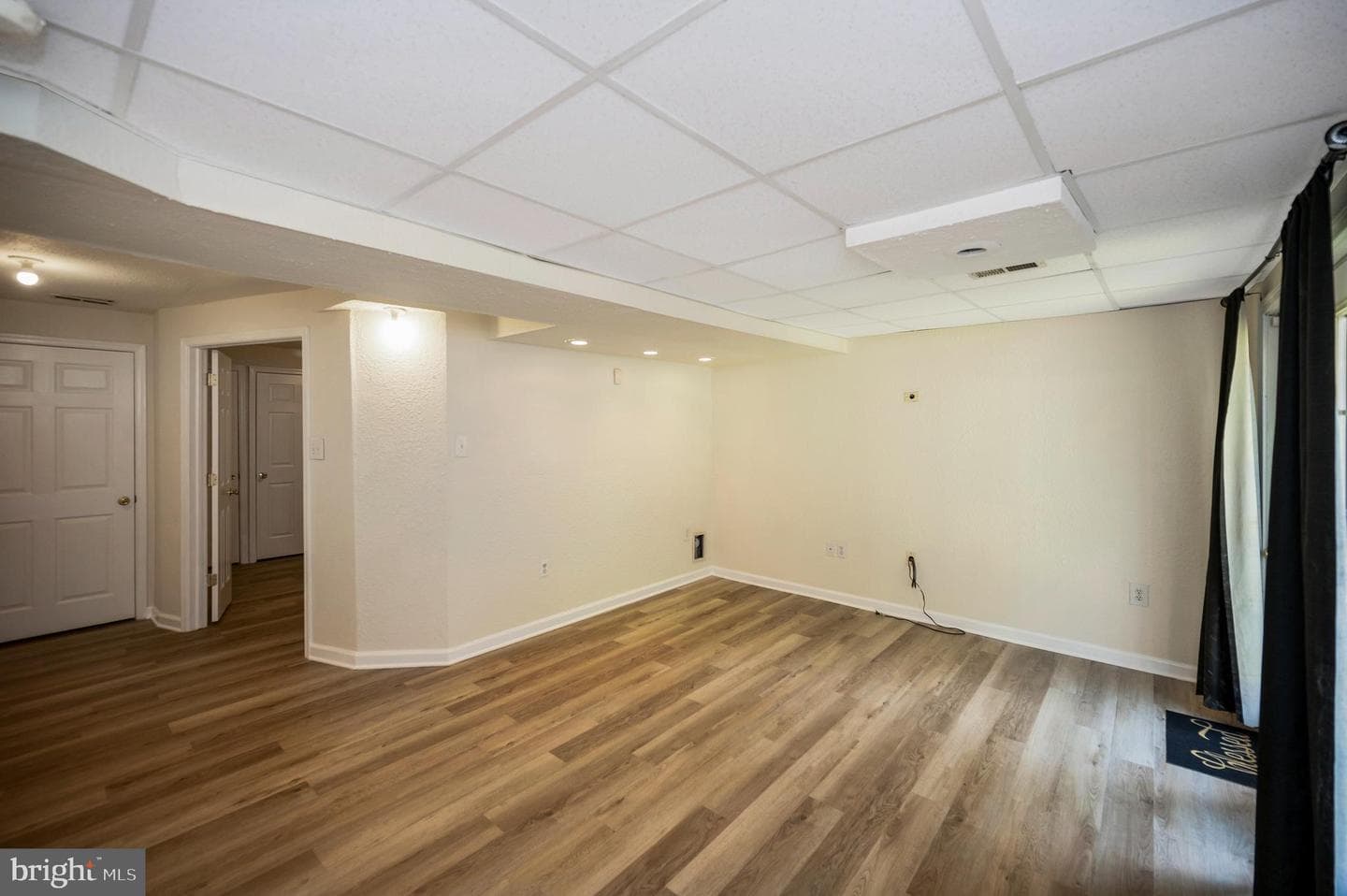 709 Kings Crest Drive photo 35