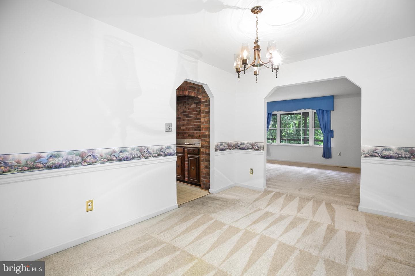 1135 Columbus Drive photo 11
