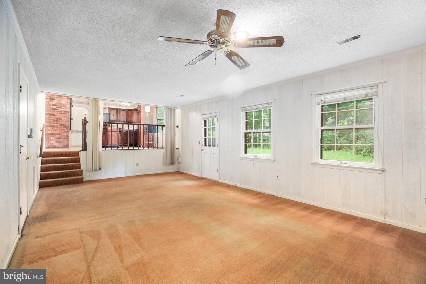 1135 Columbus Drive photo 20