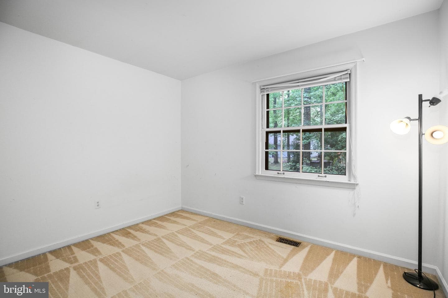 1135 Columbus Drive photo 30