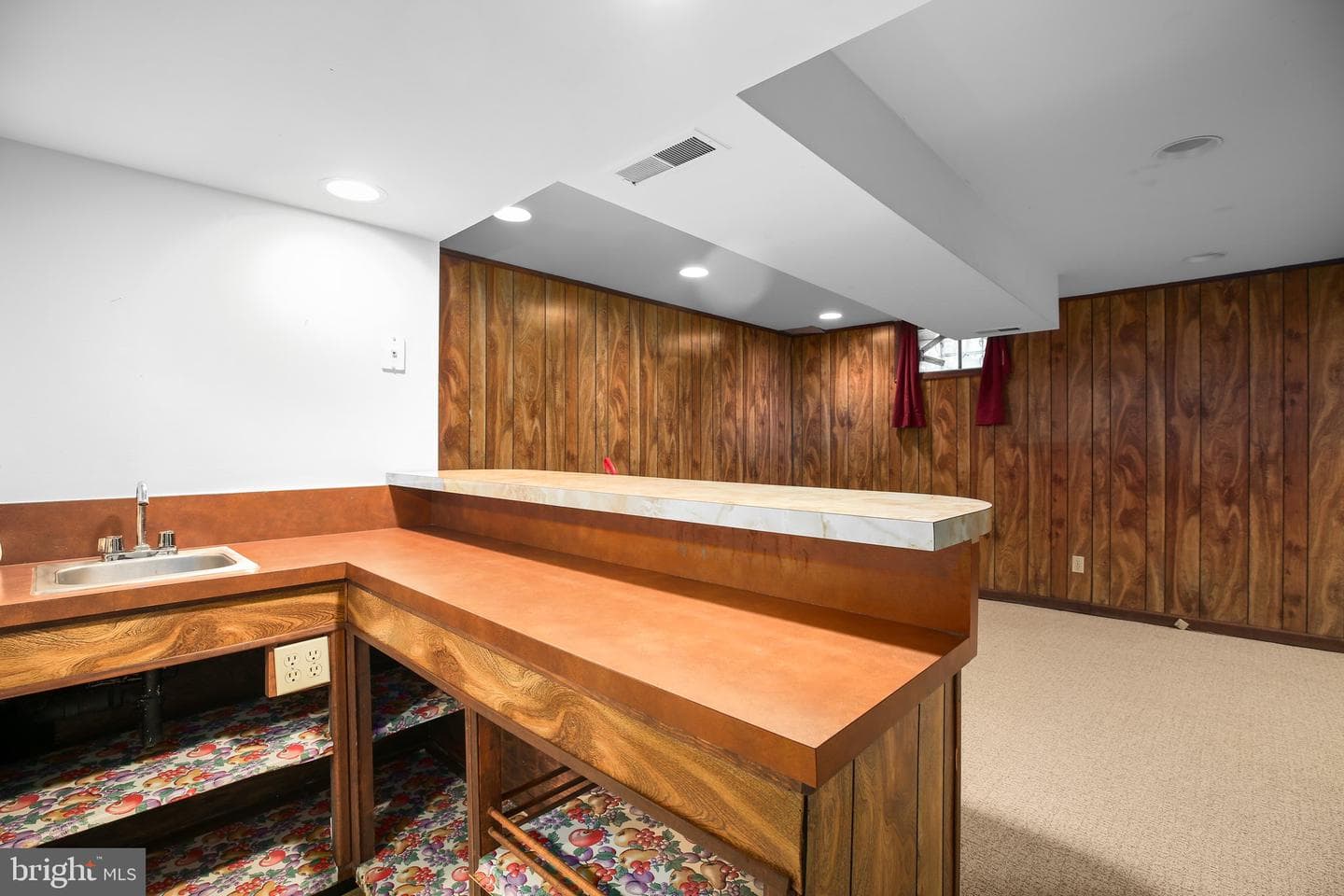 1135 Columbus Drive photo 39
