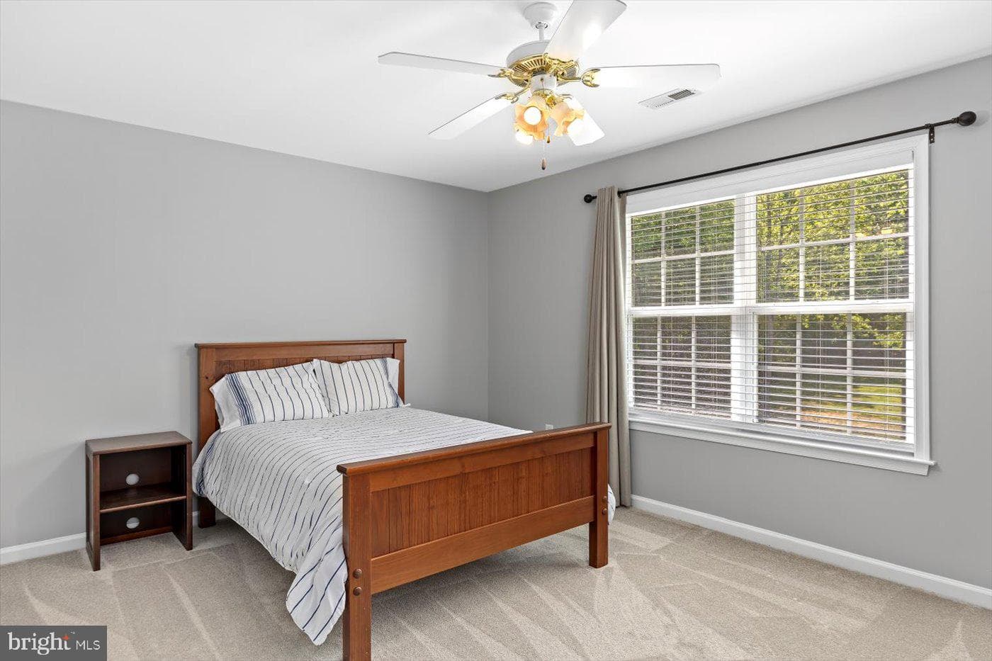 26 Madeline Lane photo 58