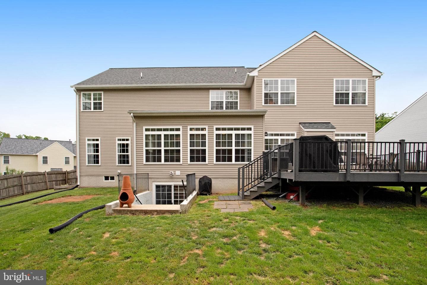 15 Saint Charles Court photo 49