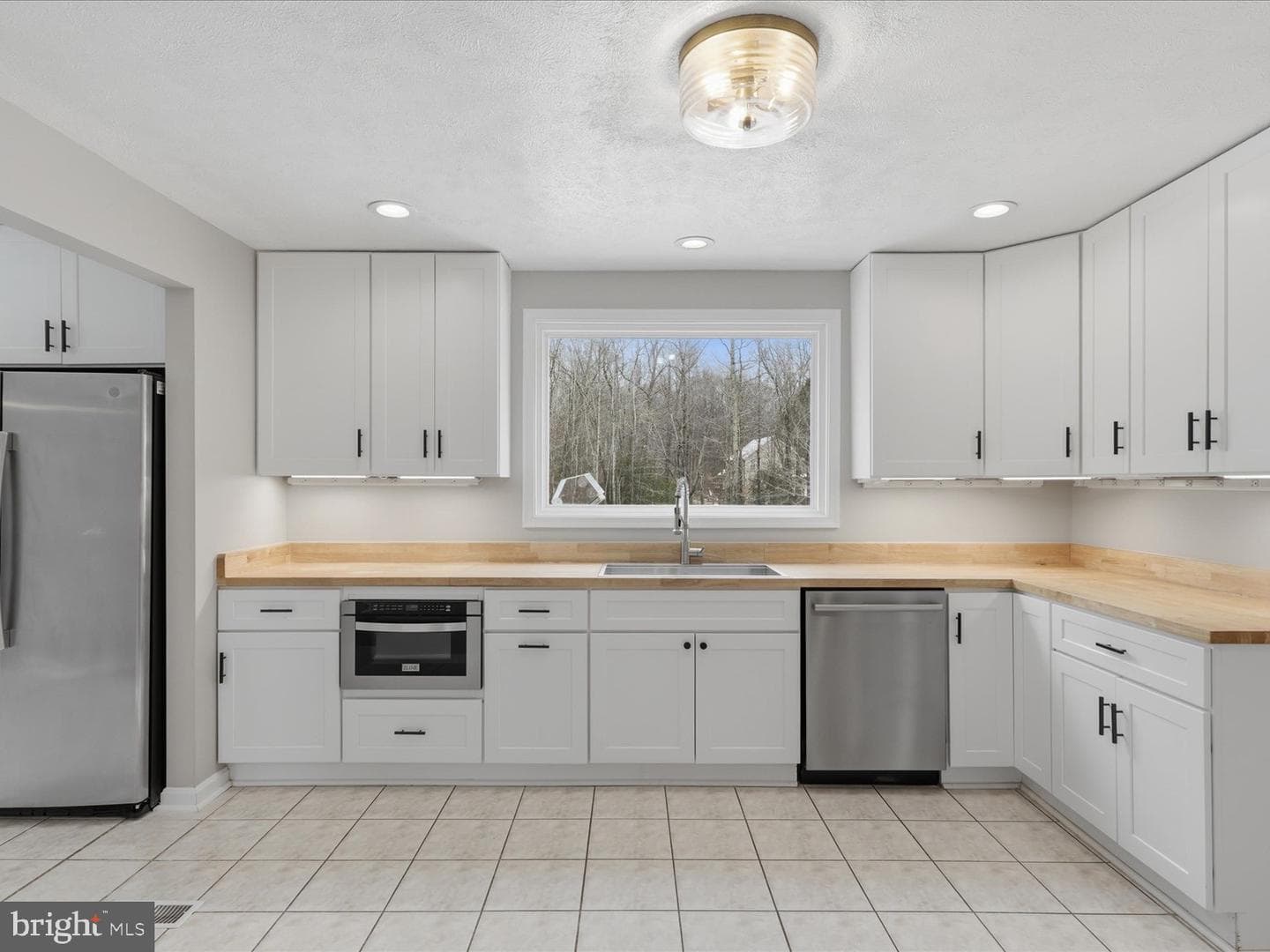 770 Poplar Road photo 17