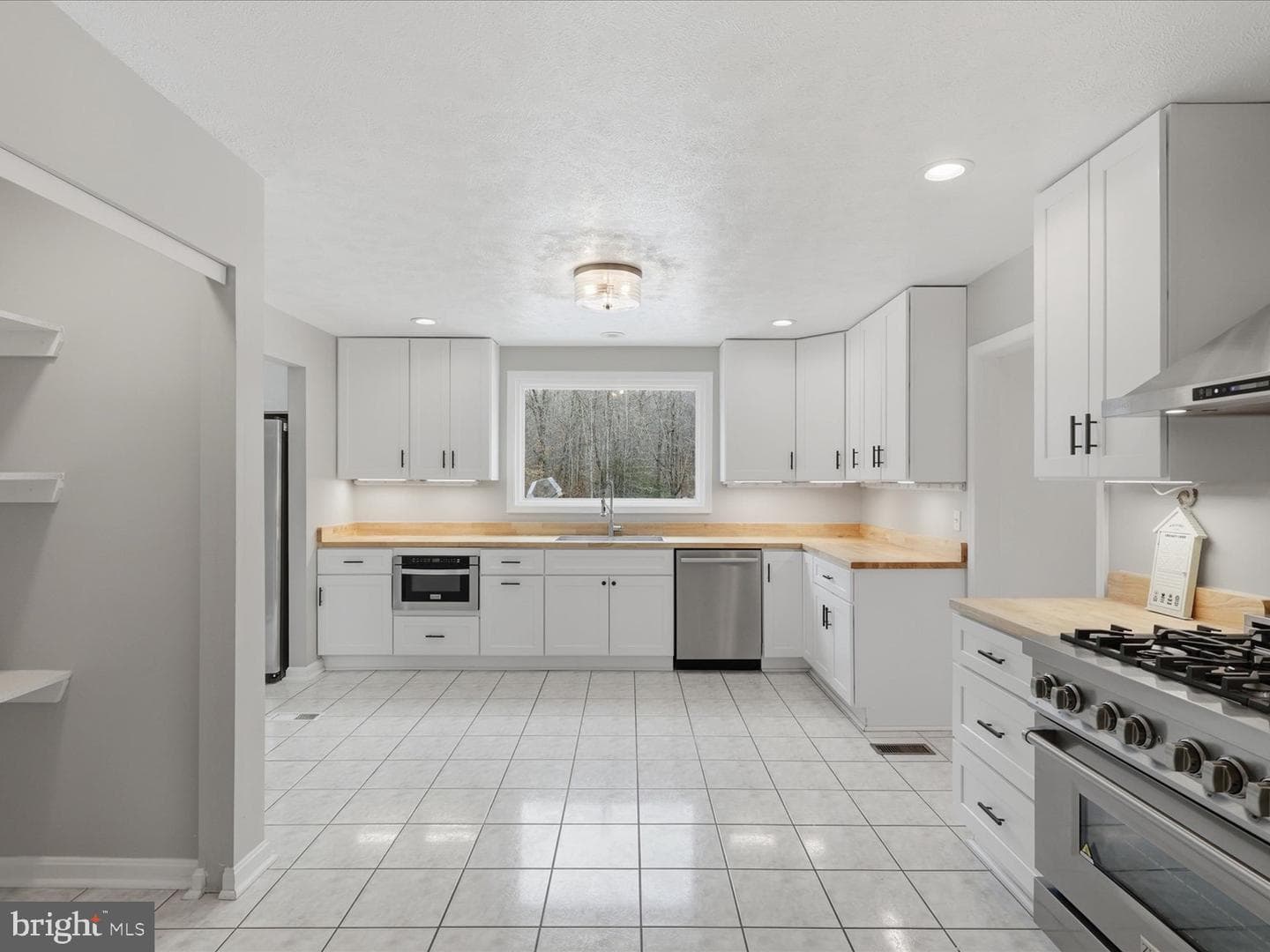770 Poplar Road photo 21