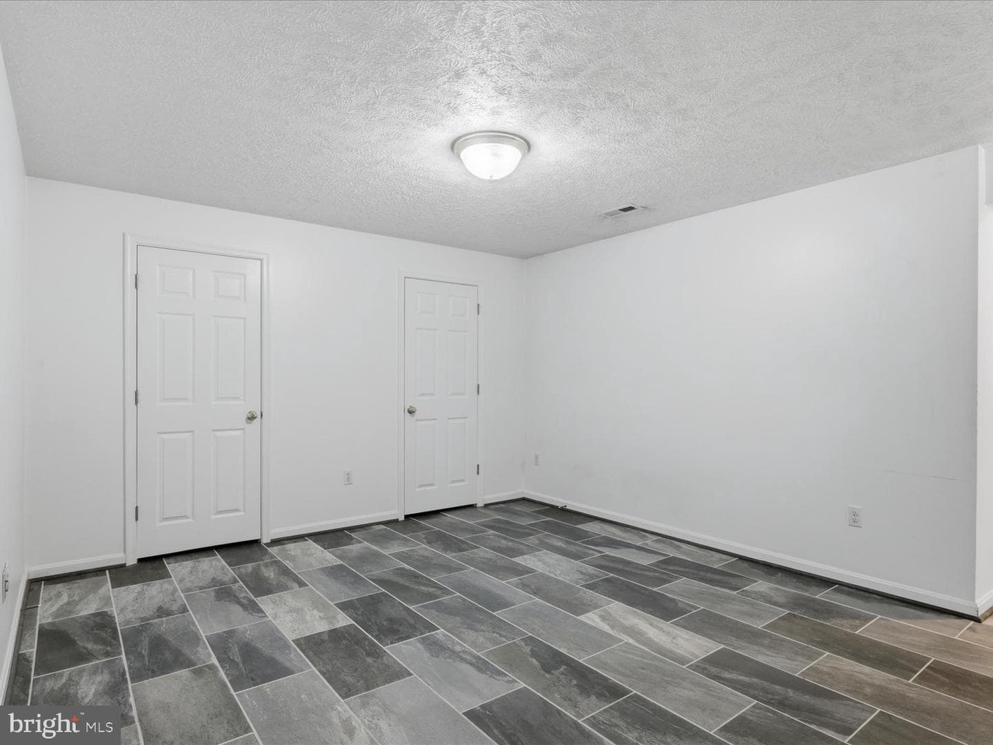 770 Poplar Road photo 39