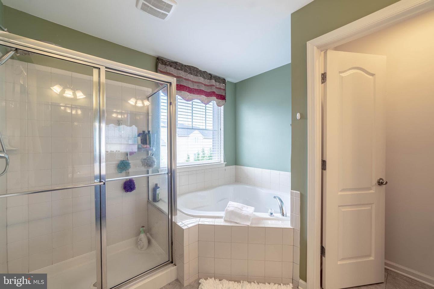 28 Lamplighter Lane photo 15