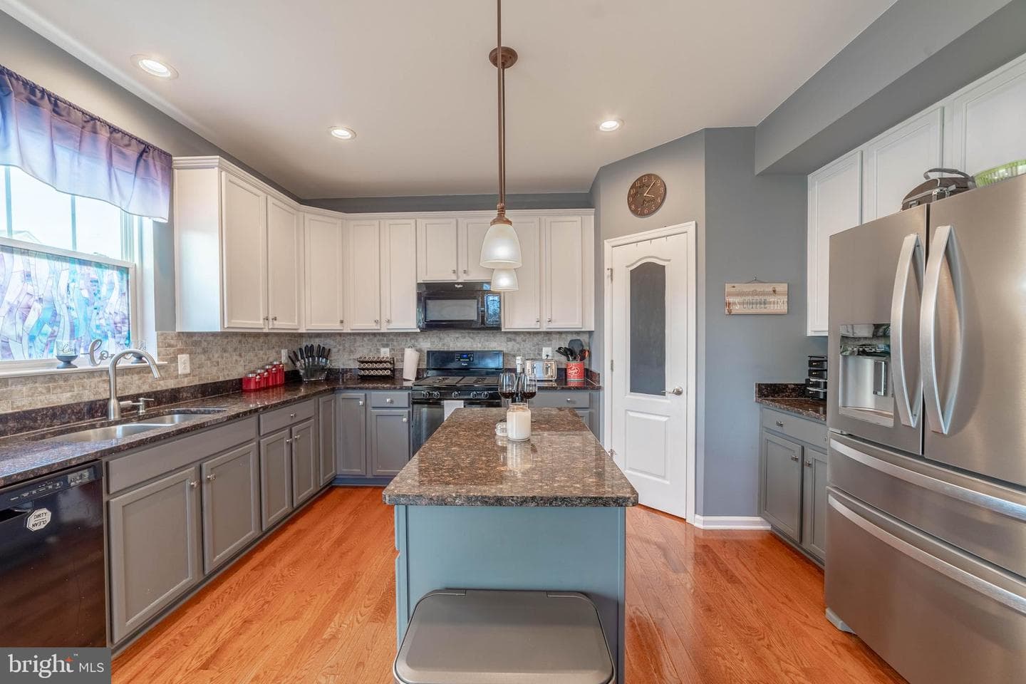 28 Lamplighter Lane photo 4