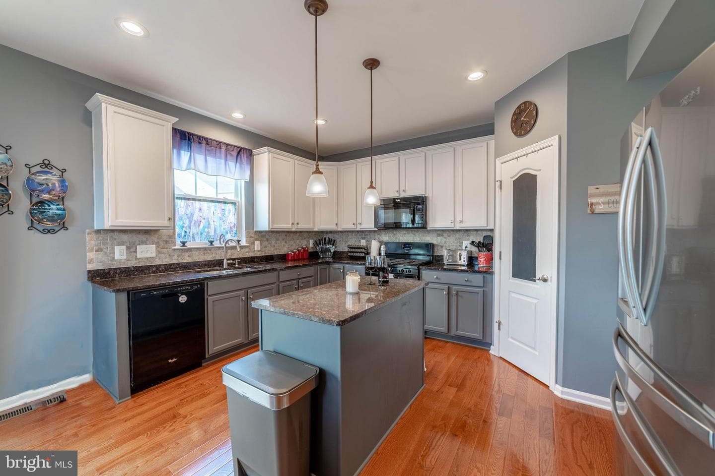 28 Lamplighter Lane photo 5
