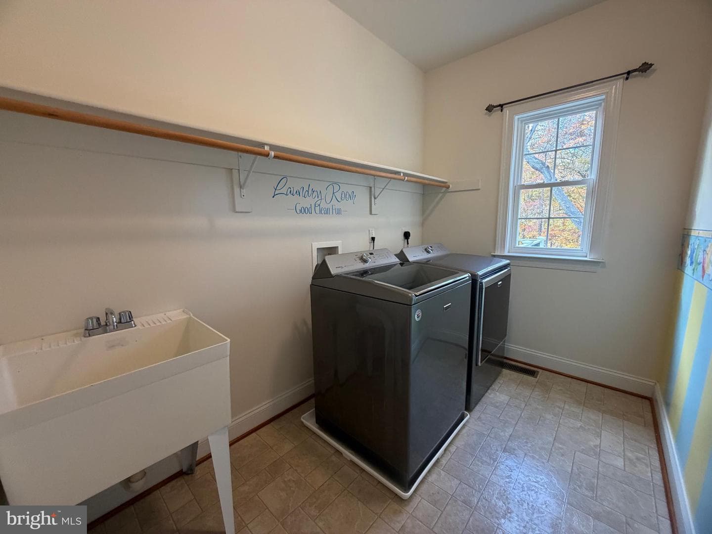129 Sentinel Ridge Lane photo 35