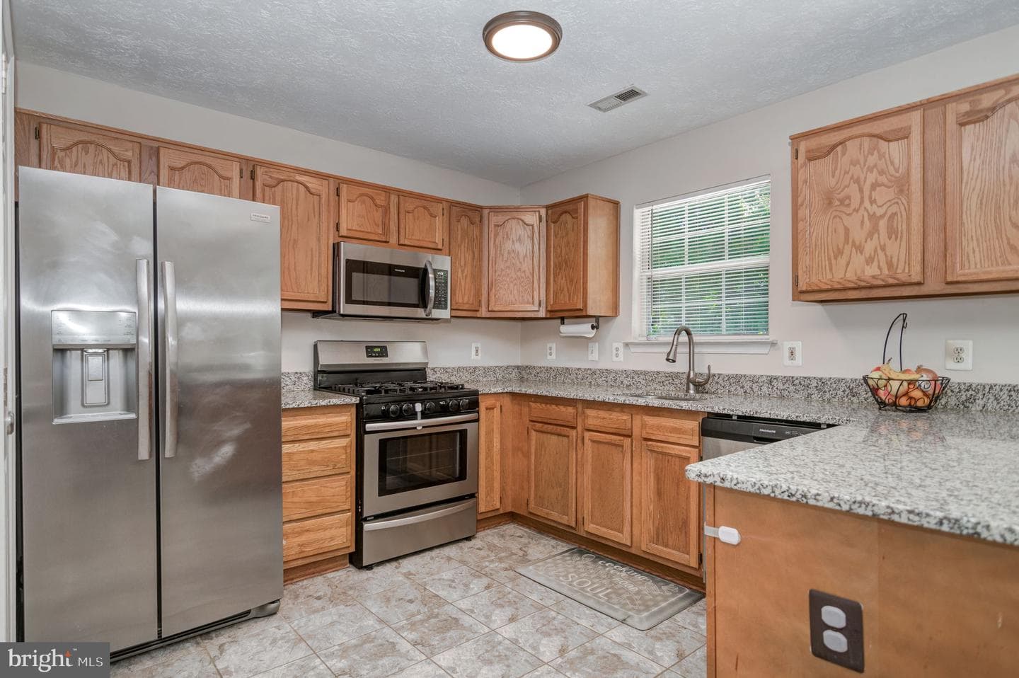 1211 Kings Crest Drive photo 13