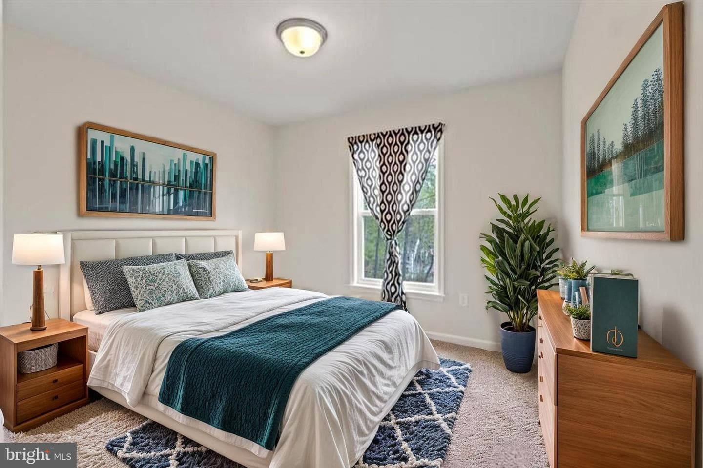 10 Howard Circle photo 15