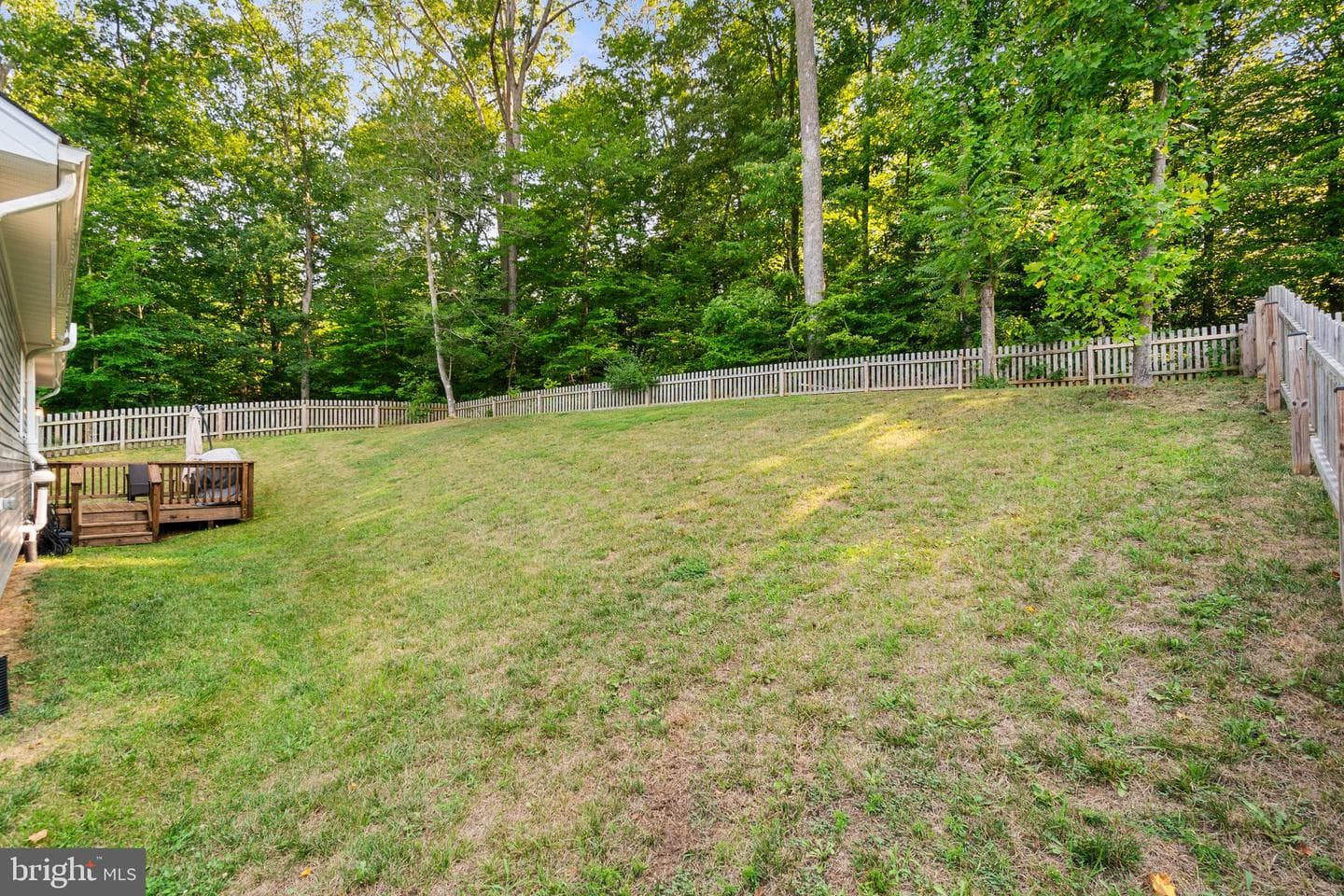 10 Howard Circle photo 25