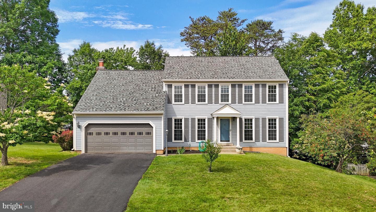 6 Larkwood Court