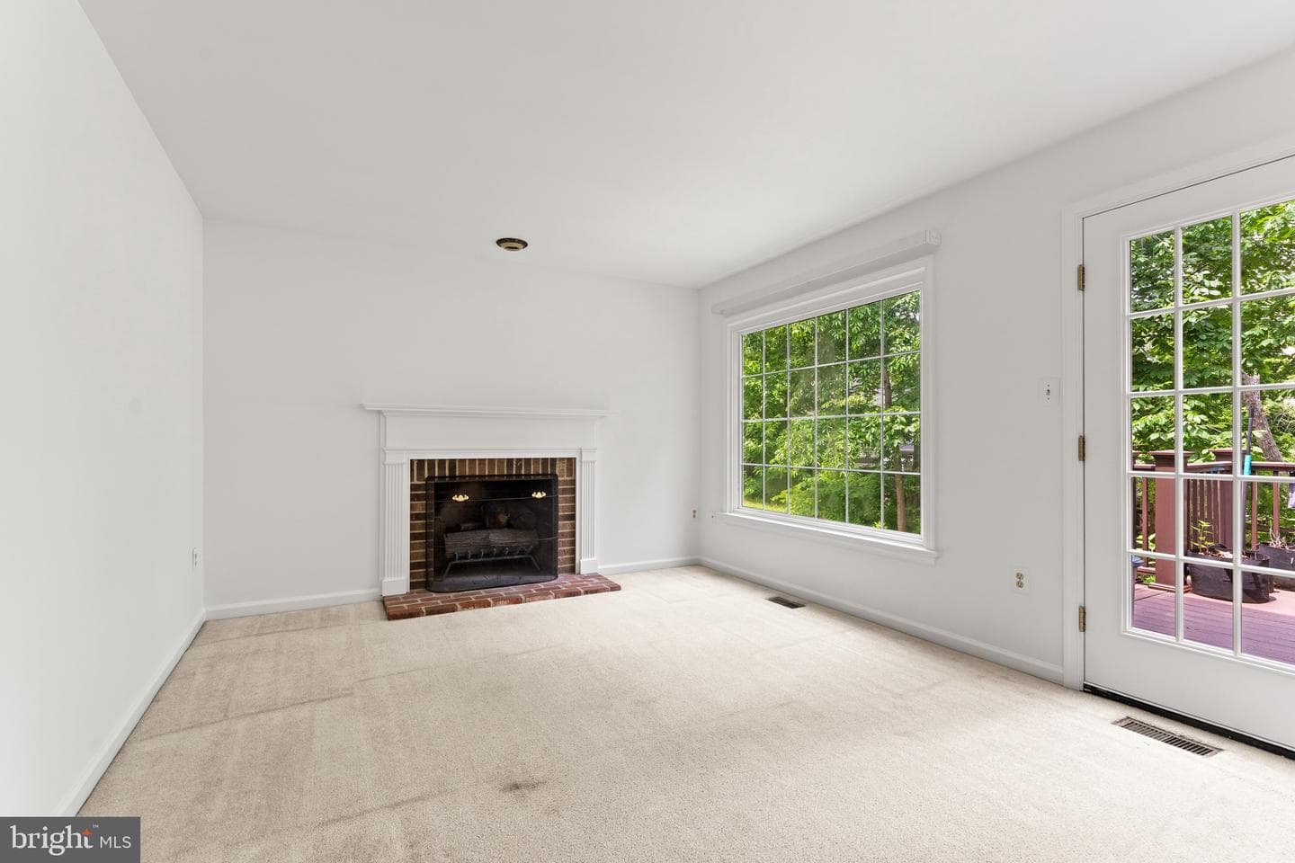 6 Larkwood Court photo 12