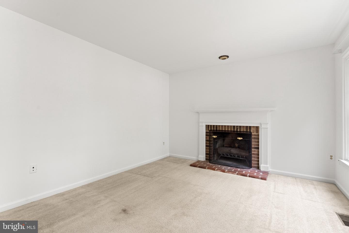 6 Larkwood Court photo 13