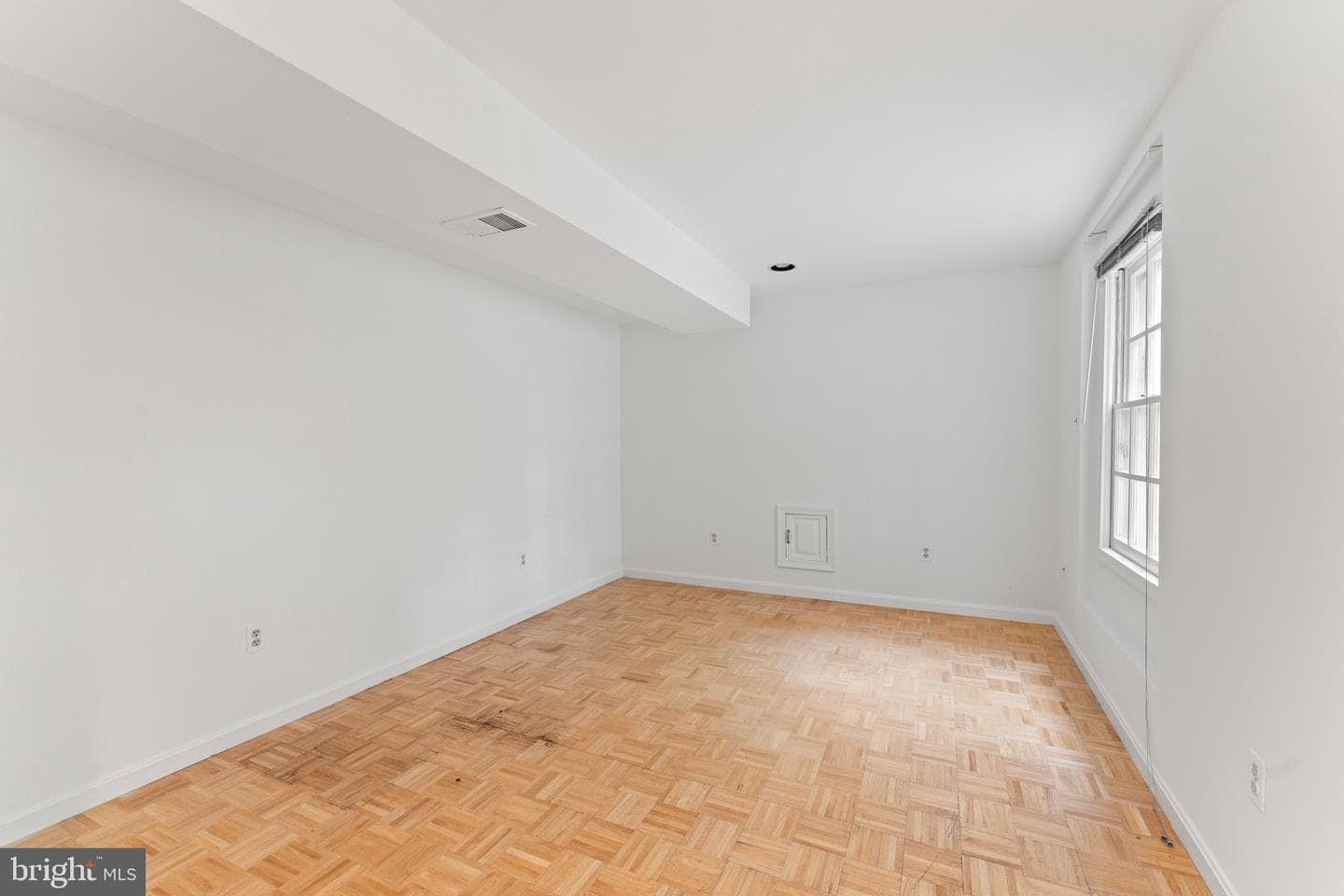 6 Larkwood Court photo 47