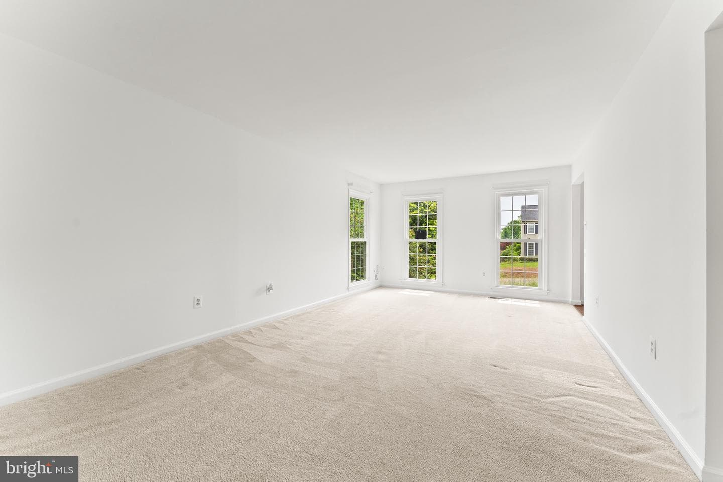 6 Larkwood Court photo 8
