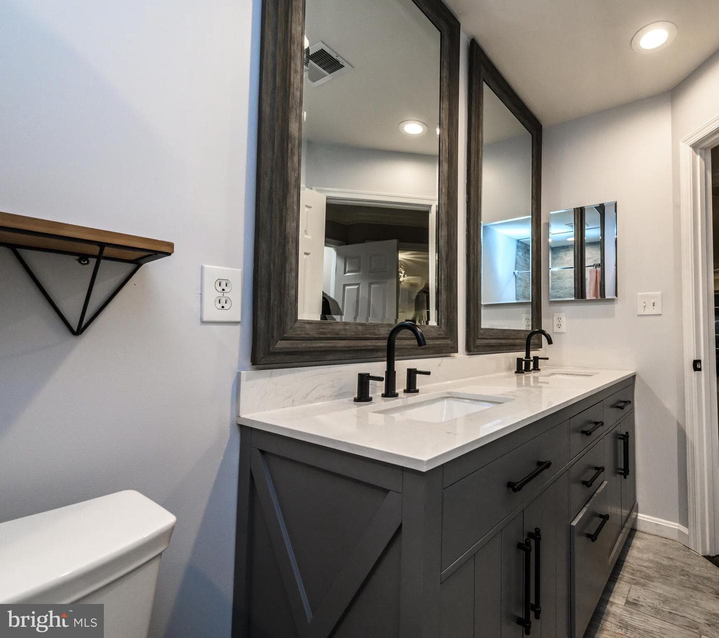 22 Thaxton Court photo 56